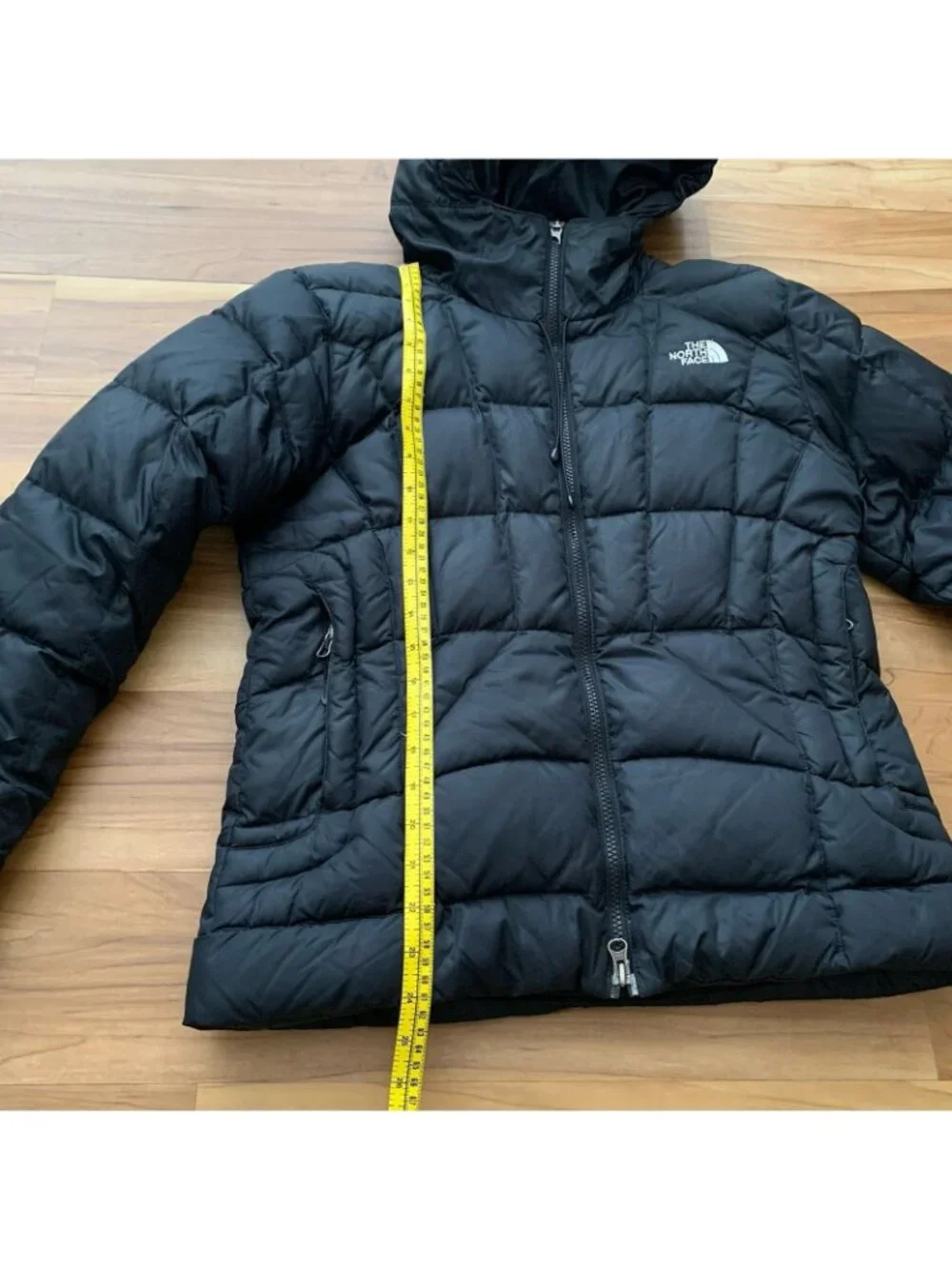 The North Face Women's Medium Black Aconcagua 3 Puffer Down Jacket READ
